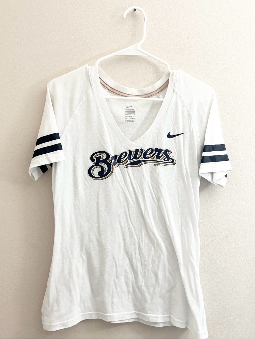 5/$15 🩷 MUST BUNDLE Nike White Brewers V-Neck Tee with Navy Script